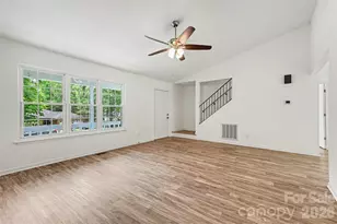 8129 Park Vista Cir, Charlotte, NC 28226 - Photo 16