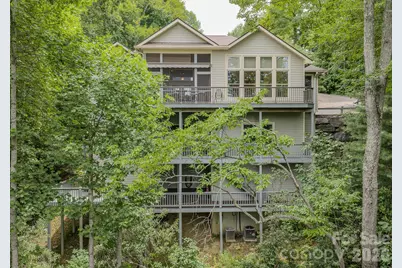 329 Mountain Crest Drive, Hendersonville, NC 28739 - Photo 2