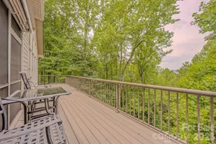 329 Mountain Crest Dr, Hendersonville, NC 28739 - Photo 16
