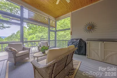329 Mountain Crest Drive, Hendersonville, NC 28739 - Photo 14
