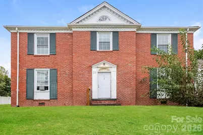 517 Willow Street, Mount Airy, NC 27030 - Photo 1