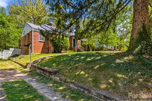 28 Canterbury Rd, Asheville, NC 28805 - Photo 2