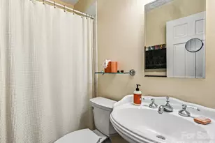 28 Canterbury Rd, Asheville, NC 28805 - Photo 14