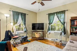 28 Canterbury Rd, Asheville, NC 28805 - Photo 16