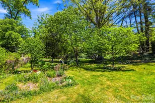 28 Canterbury Rd, Asheville, NC 28805 - Photo 22