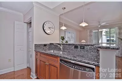 300 W 5th Street, Charlotte, NC 28202 - Photo 6
