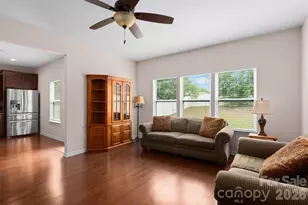 427 Inlet Pl Dr, Winston Salem, NC 27127 - Photo 2