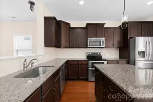 427 Inlet Pl Dr, Winston Salem, NC 27127 - Photo 4