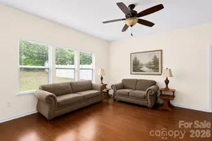 427 Inlet Pl Dr, Winston Salem, NC 27127 - Photo 2