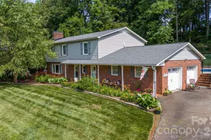 2959 Ramblewoods Dr, Valdese, NC 28690 - Photo 2