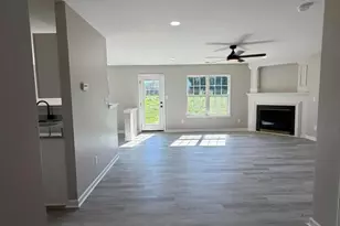8207 Belmont Stables Dr, Charlotte, NC 28216 - Photo 8