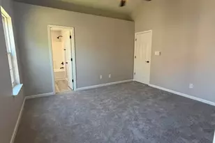 8207 Belmont Stables Dr, Charlotte, NC 28216 - Photo 32