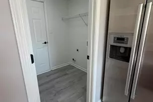 8207 Belmont Stables Dr, Charlotte, NC 28216 - Photo 14