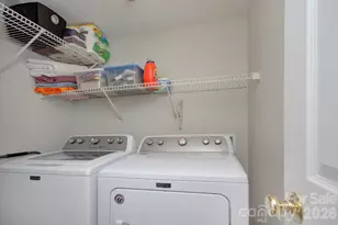 405 W 7th St, Charlotte, NC 28202 - Photo 28