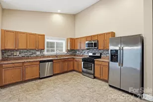 9527 Seamill Rd, Charlotte, NC 28278 - Photo 18