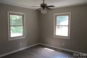 307 6th St, Belmont, NC 28012 - Photo 12