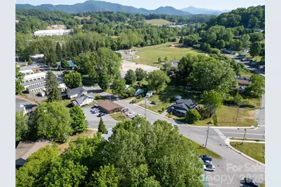 462 Walnut Street, Waynesville, NC 28786 - Photo 4