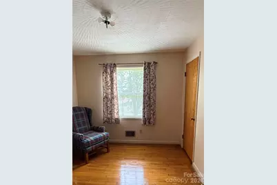 9108 Wilson Heights Avenue, Hildebran, NC 28637 - Photo 8