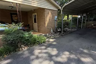 9108 Wilson Heights Ave, Hildebran, NC 28637 - Photo 8