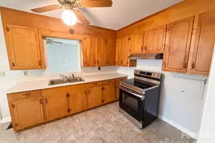 318 Mitchell St, Belmont, NC 28012 - Photo 6