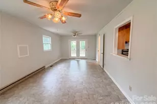 318 Mitchell St, Belmont, NC 28012 - Photo 4