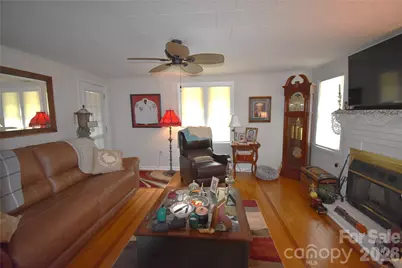 212 Sharon Avenue NW, Lenoir, NC 28645 - Photo 8