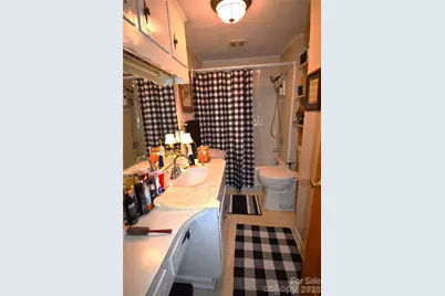 212 Sharon Avenue NW, Lenoir, NC 28645 - Photo 22