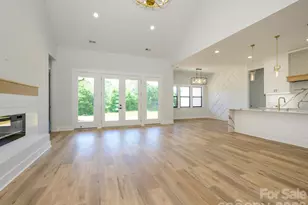 1012 Harrogate Dr, Bessemer City, NC 28016 - Photo 6