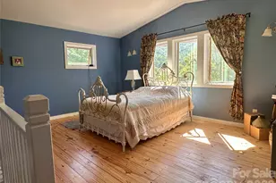 2825 Harrell Hill Rd, Bakersville, NC 28705 - Photo 10