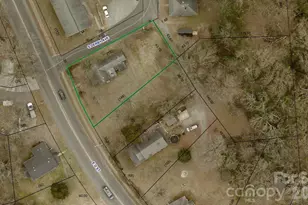 430 E D St, Newton, NC 28658 - Photo 1