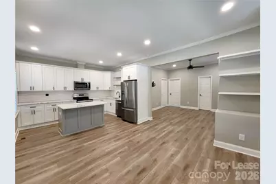 411 W 6th Avenue #A, Gastonia, NC 28052 - Photo 4