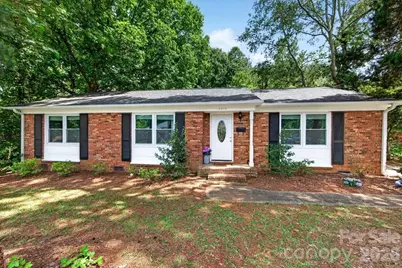 4914 Glenbrier Drive, Charlotte, NC 28212 - Photo 1