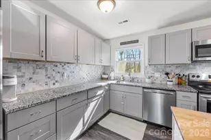 4914 Glenbrier Dr, Charlotte, NC 28212 - Photo 10
