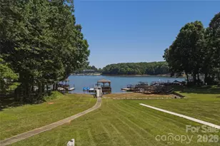 8226 Normandy Rd, Denver, NC 28037 - Photo 6