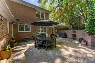6613 Rocky Falls Rd, Charlotte, NC 28211 - Photo 34