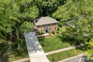 6613 Rocky Falls Rd, Charlotte, NC 28211 - Photo 36