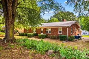 1059 Shearers Rd, Mooresville, NC 28115 - Photo 2