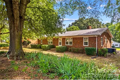 1059 Shearers Road, Mooresville, NC 28115 - Photo 1