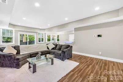 2101 Highland View Lane, Charlotte, NC 28214 - Photo 8