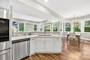 2101 Highland View Ln, Charlotte, NC 28214 - Photo 12