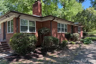 1662 Browns Ave, Charlotte, NC 28208 - Photo 2