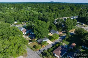 1215 W 4th Ave, Gastonia, NC 28052 - Photo 20