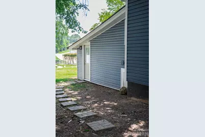 1215 W 4th Avenue, Gastonia, NC 28052 - Photo 18