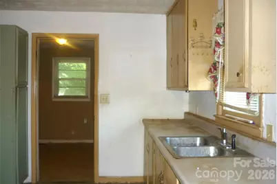407 N Pear Street, Gastonia, NC 28054 - Photo 18
