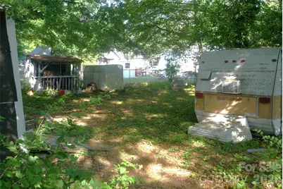 407 N Pear Street, Gastonia, NC 28054 - Photo 6
