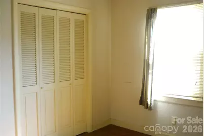 407 N Pear Street, Gastonia, NC 28054 - Photo 22