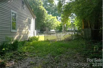 407 N Pear Street, Gastonia, NC 28054 - Photo 4