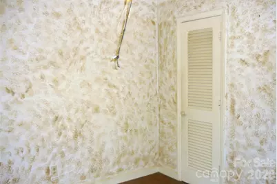 407 N Pear Street, Gastonia, NC 28054 - Photo 24