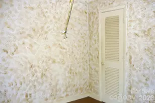 407 N Pear St, Gastonia, NC 28054 - Photo 24