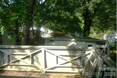 407 N Pear Street, Gastonia, NC 28054 - Photo 14